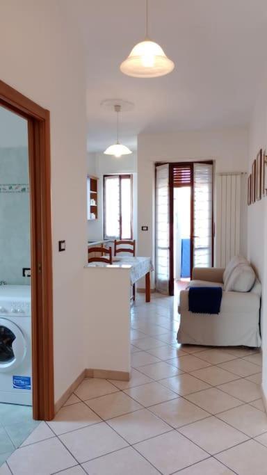 Comodo Bilocale A Brandizzo Bagian luar foto